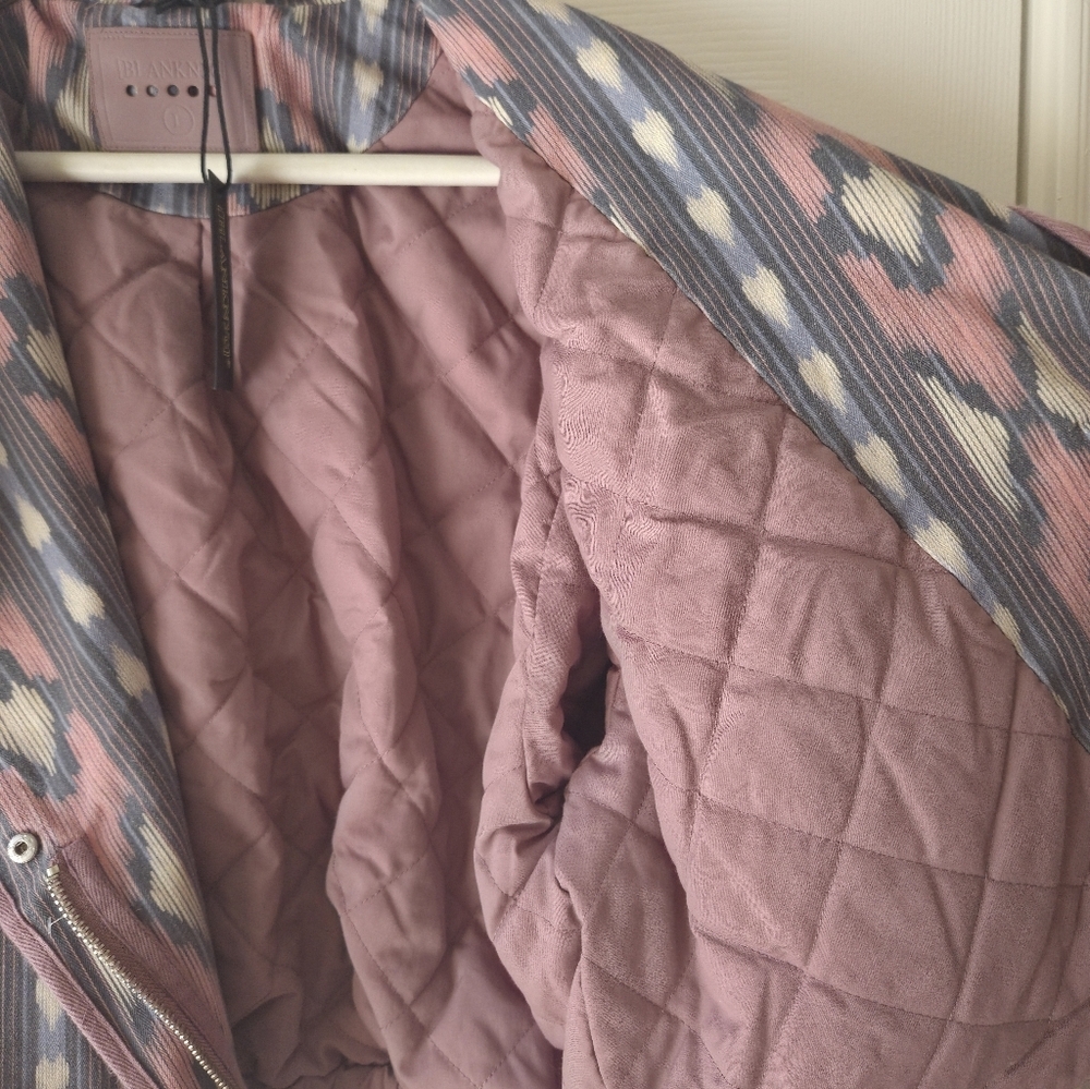 BLANKNYC Cropped Jacket L in Open Sky NWT Pink Black Boho Aztec - Picture 8 of 10